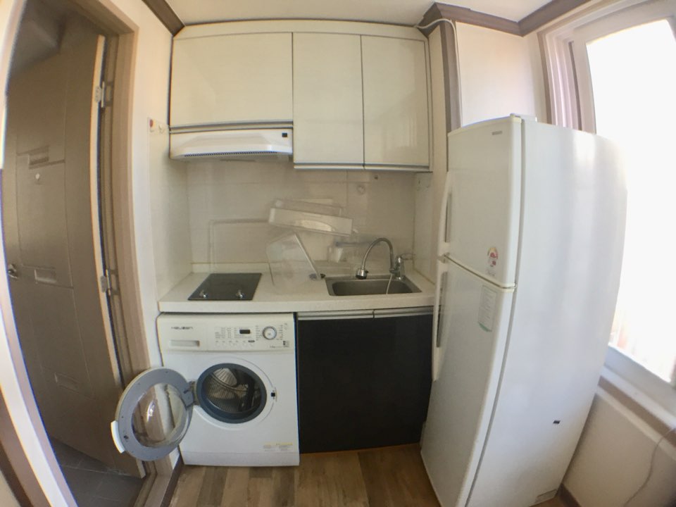 キッチン、冷蔵庫、洗濯機