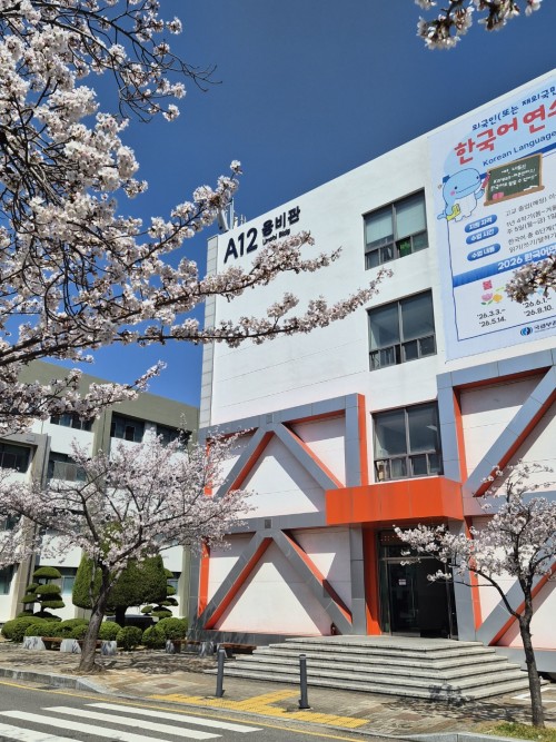 KakaoTalk_20260412_175840660_03